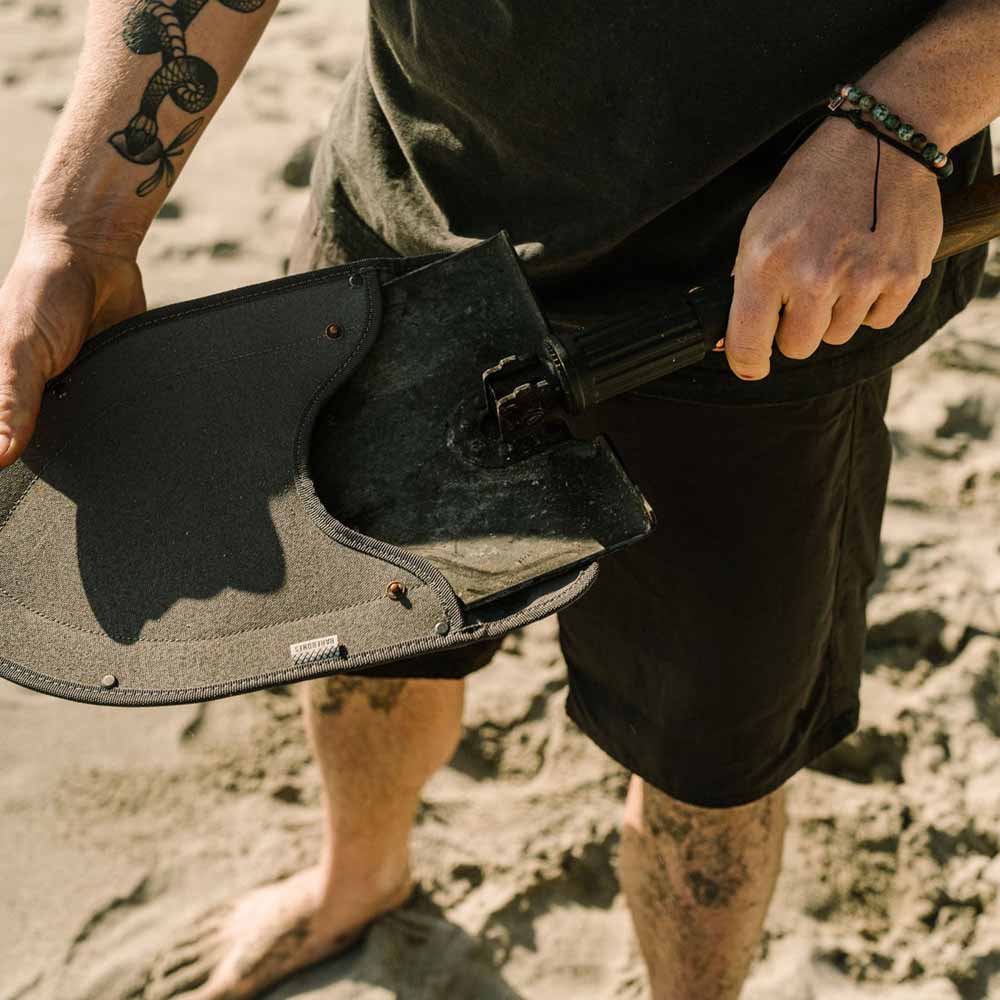  Barebones Folding Shovel