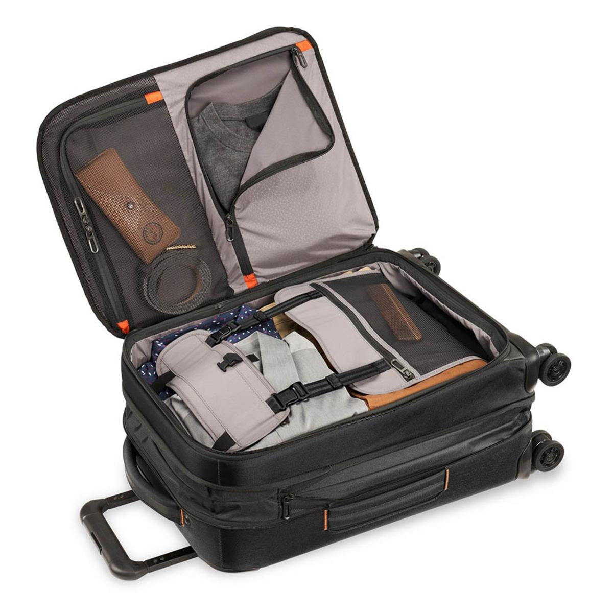  Briggs & Riley 22in Domestic Carry-On Expandable Spinne