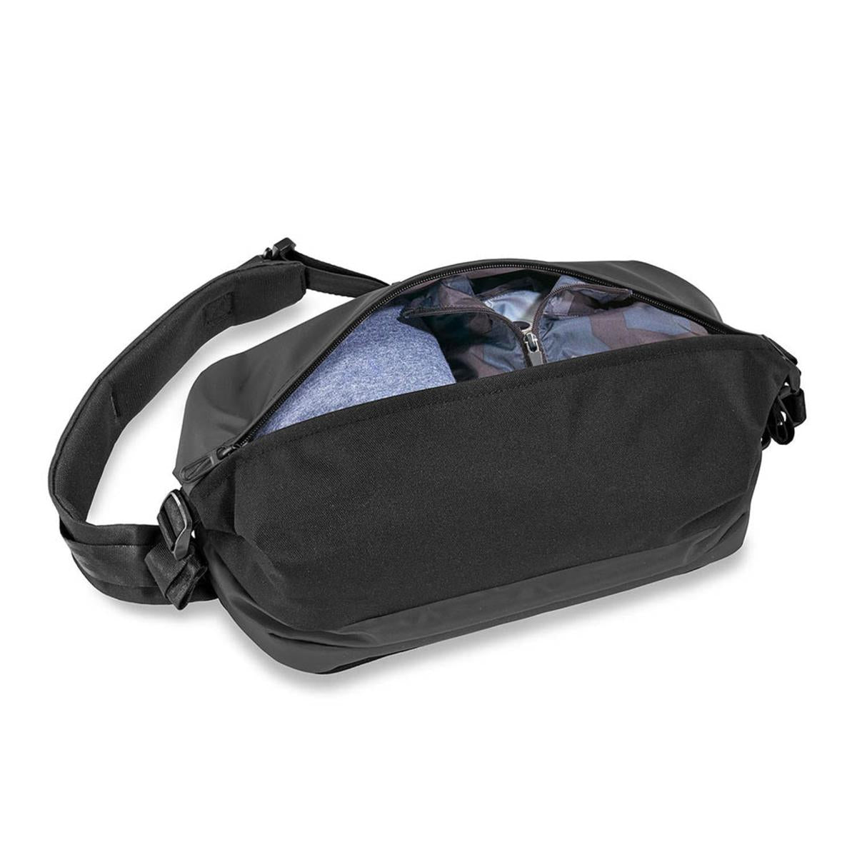  Briggs & Riley Crossbody Sling Bag - Black