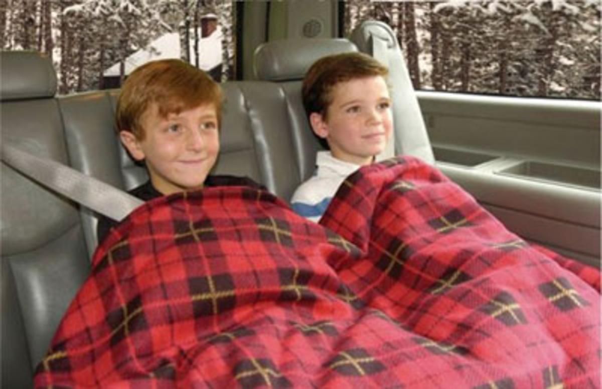  Trillium Car Cozy 2 12-Volt Heated Travel Blanket With Patented Safety Timer