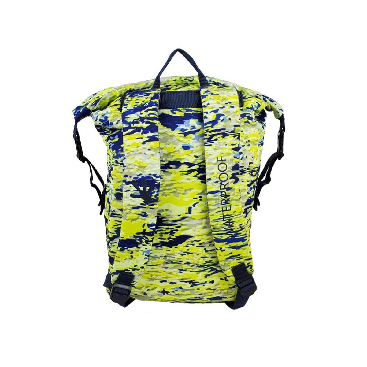  Geckobrands Endeavor 30L Lightweight Waterproof Backpack