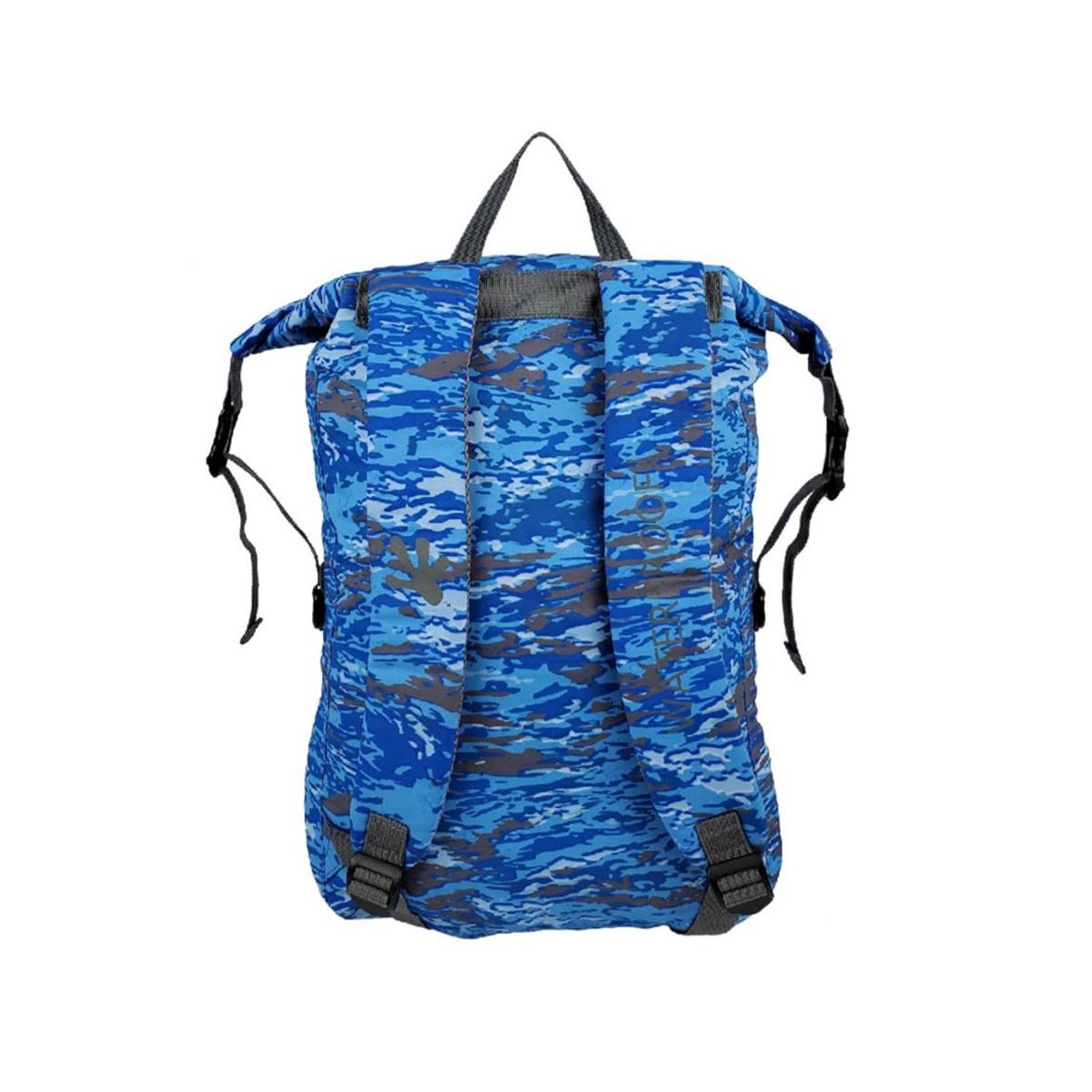  Geckobrands Endeavor 30L Lightweight Waterproof Backpack