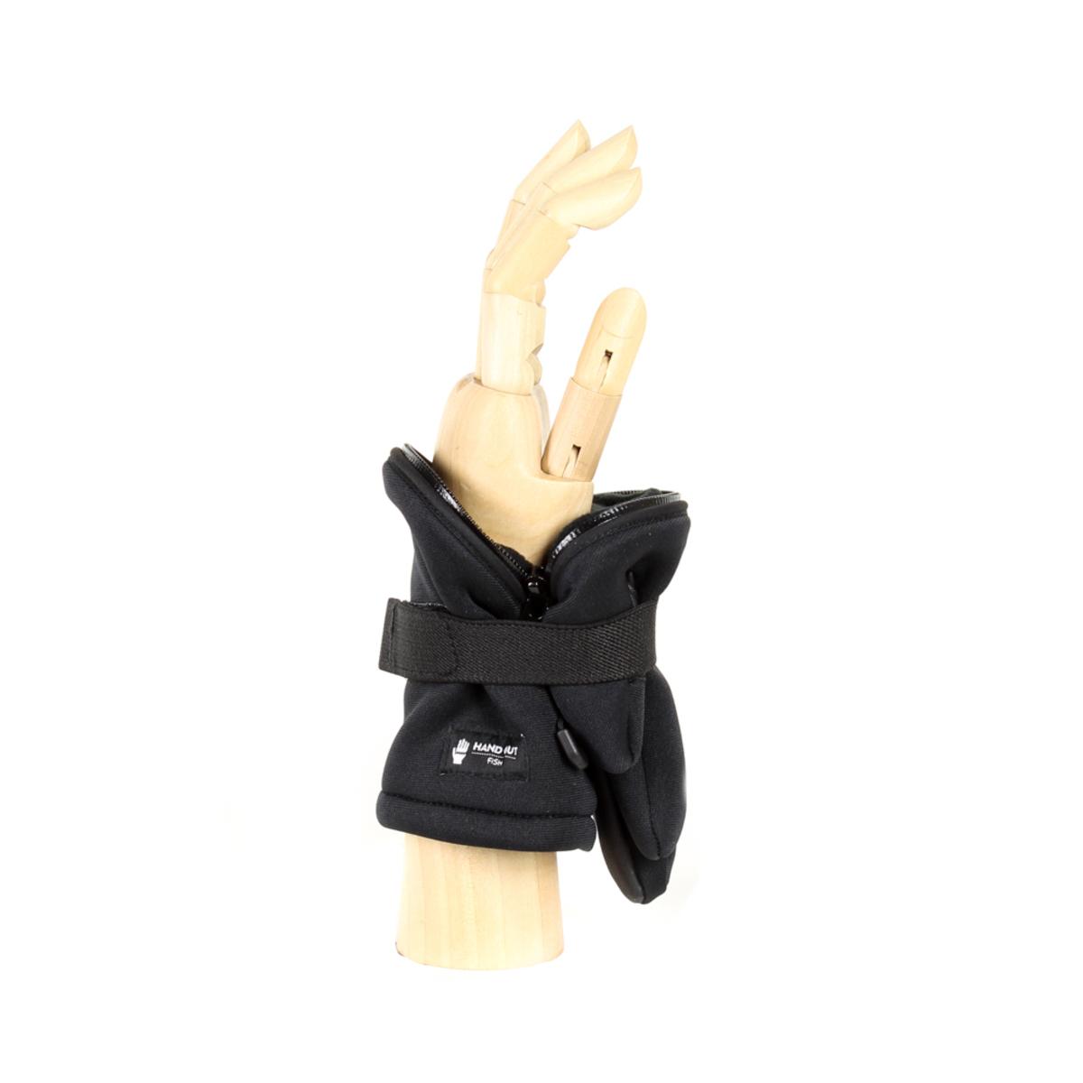  Hand Out Fish Gloves