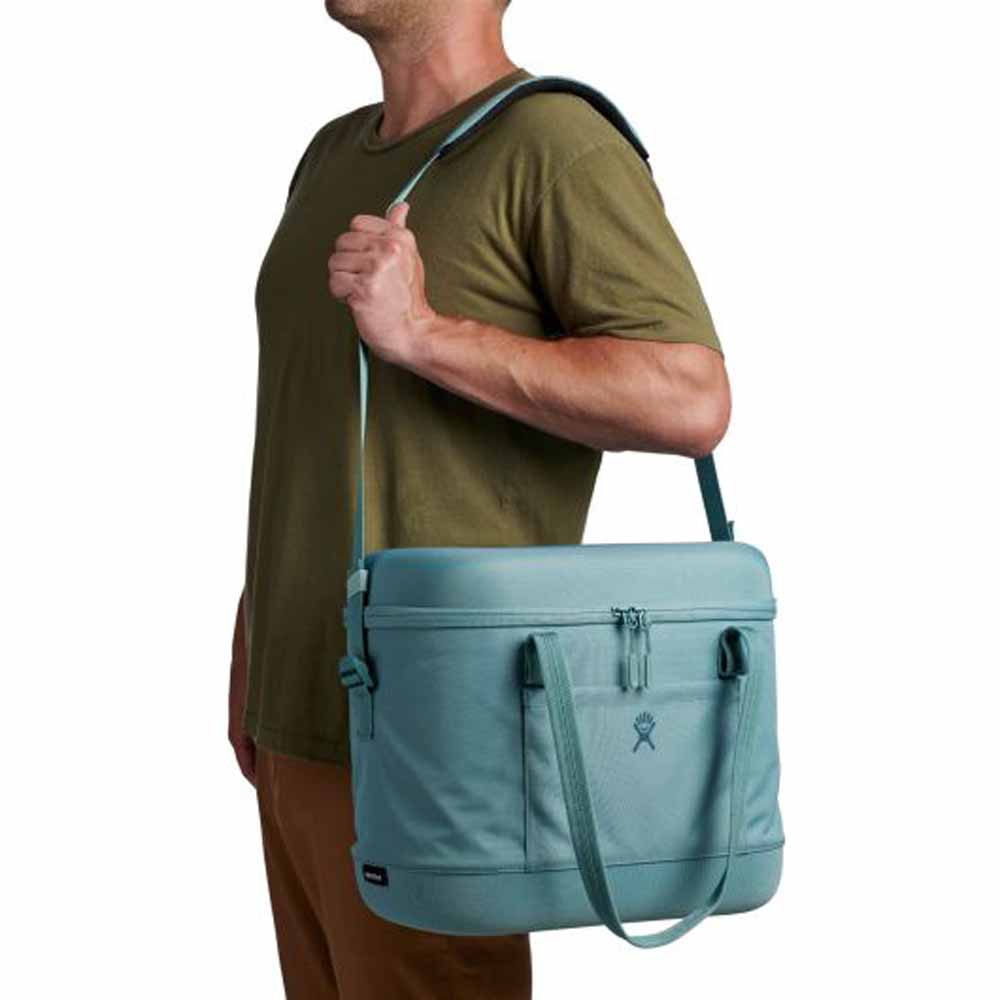  Hydro Flask 20L Carry Out Soft Cooler