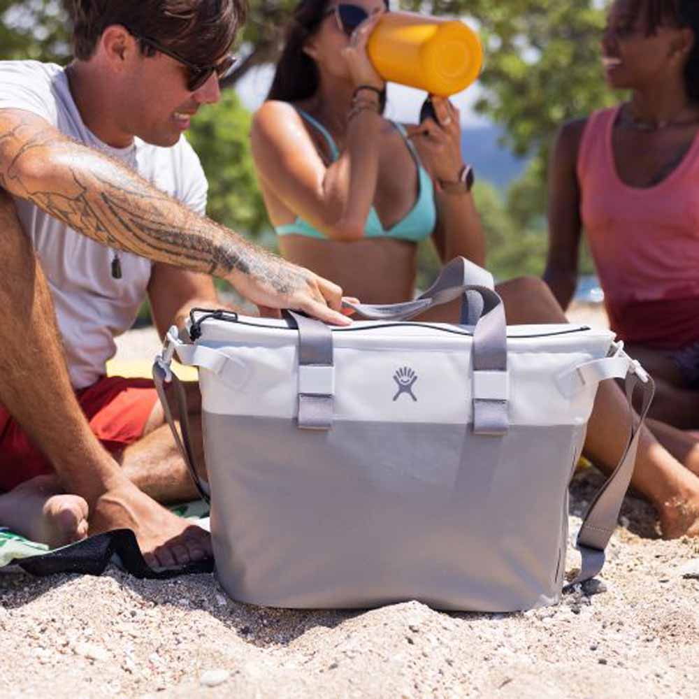  Hydro Flask 26L Day Escape Soft Cooler Tote