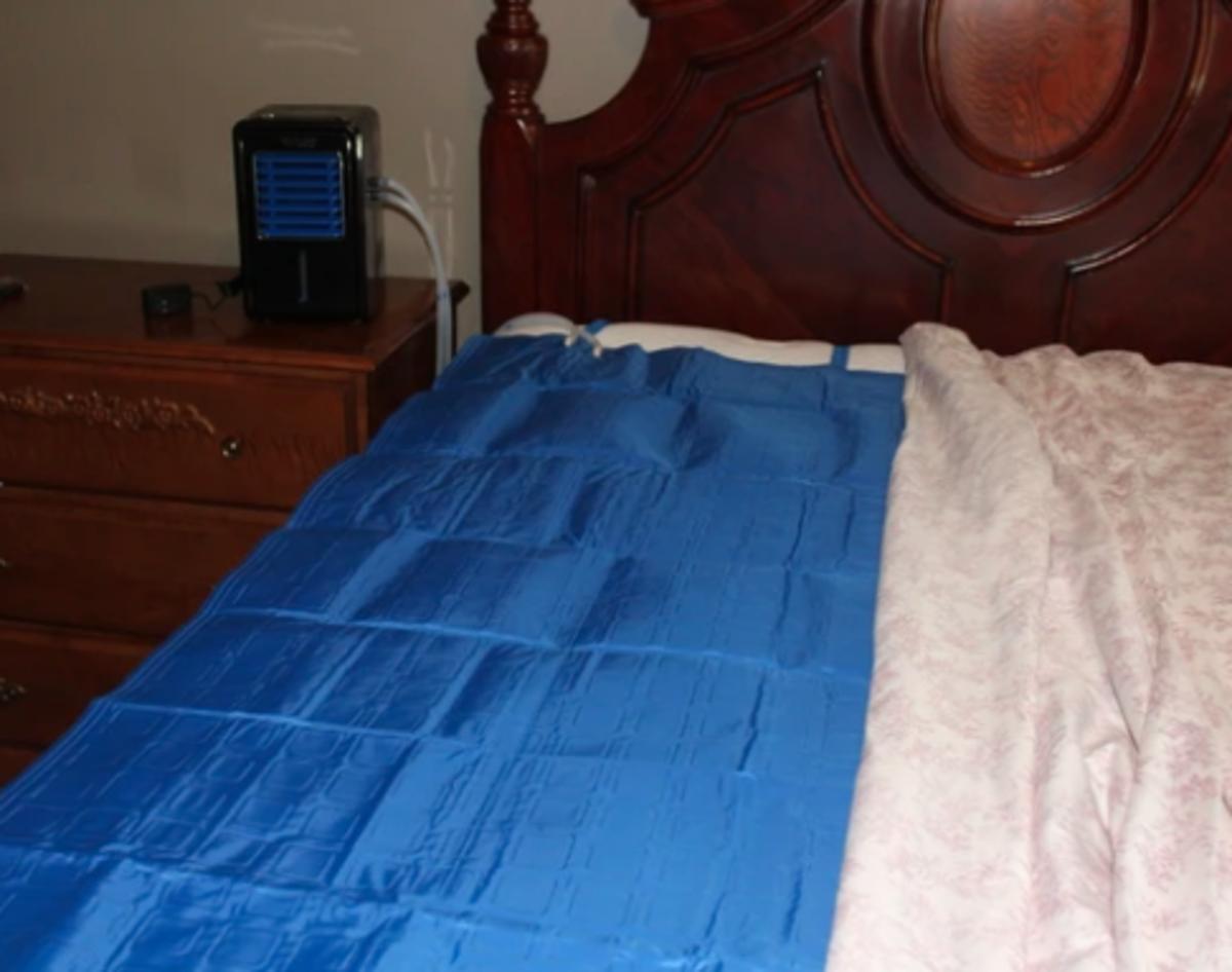 Mattress Cooler Topper Pad 27inx63in - Black