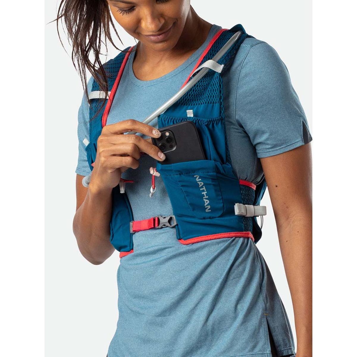  Nathan Womens VaporAiress Lite 4 Liter Hydration Vest