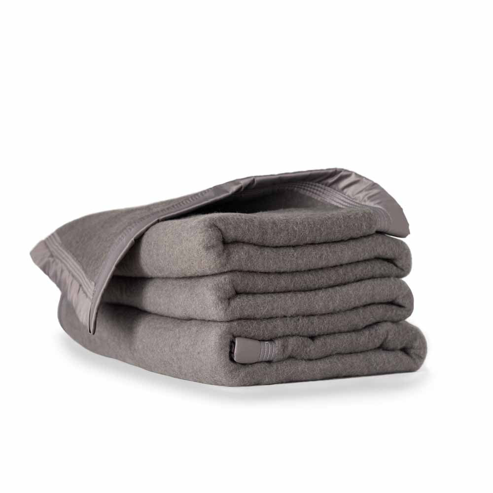  Poyet Motte Aurora Super Heavyweight Wool Blanket - Twin