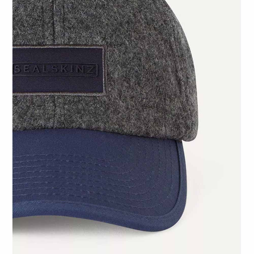  SealSkinz Womens Wickmere Waterproof Boiled Wool Cap - Grey/Pink