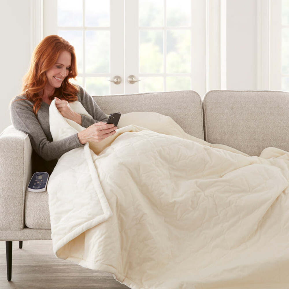  Shavel Micro Flannel The Premier Reverse To Ultra Velvet Heated Throw/Twin - Oversized 62in X 84in