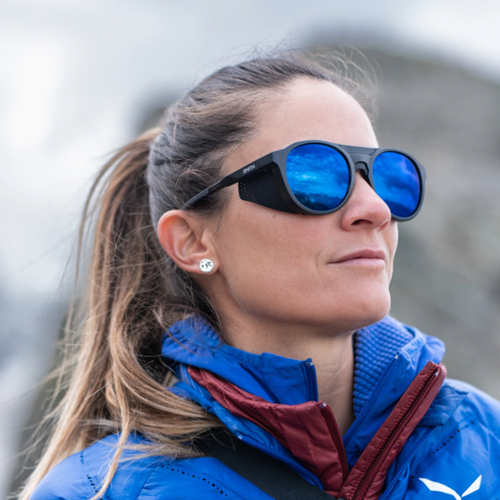  Smith Optics Venture Sunglasses ChromaPop Glacier Photochromic Copper Blue Mirror - Matte Black Frame
