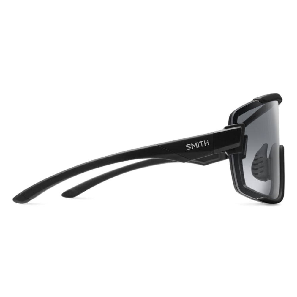  Smith Optics Wildcat Sunglasses ChromaPop Photochromic Clear To Gray - Matte Black Frame