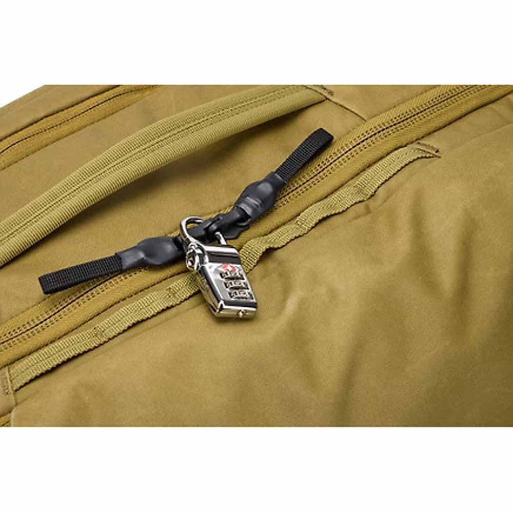  Thule Aion 40L Travel Backpack