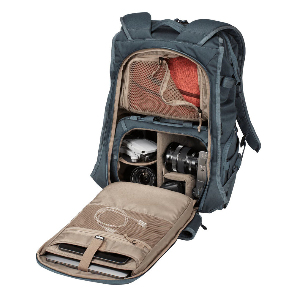  Thule Covert Camera DSLR 24L Backpack