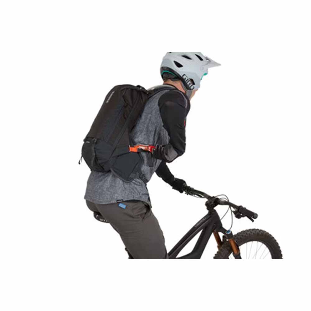  Thule Rail 12L Hydration Pack