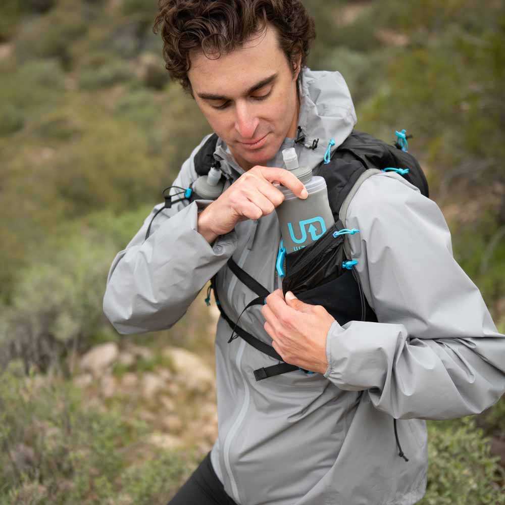  Ultimate Direction Mens Running Adventure Vest 6.0