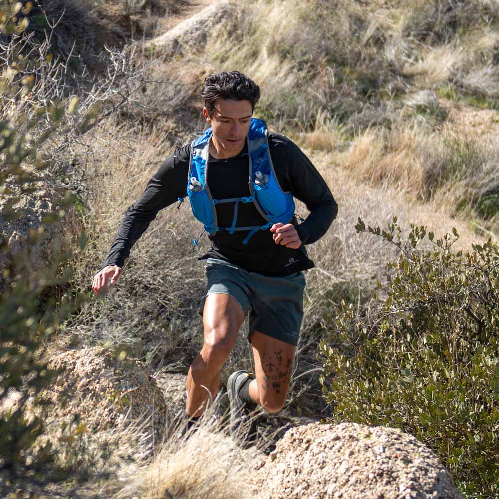  Ultimate Direction Mens Running Mountain Vest 6.0