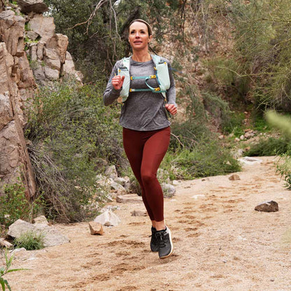  Ultimate Direction Womens Running Mountain Vesta 6.0