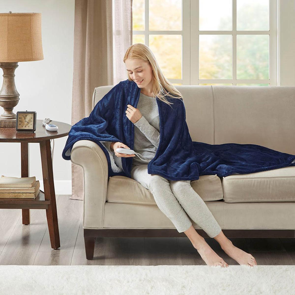  Woolrich Heated Plush To Berber Throw - 60inW X 70inL